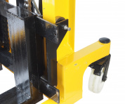 Штабелер ER-68002 ручной гидравлический 2т (min 105мм. max 1600мм,длина лап 900мм,внешняя ширина лап 200-710мм, для паллета 1000х1200мм) ЭВРИКА /1 OLD Штабелер ER-68002 ручной гидравлический 2т (min 105мм. max 1600мм,длина лап 900мм,внешняя ширина лап 200-710мм, для паллета 1000х1200мм) ЭВРИКА /1 OLD