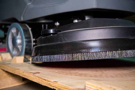 Машина поломоечная самоходная с АКБ GEL 24/100 В/Ач TOR COMPACT 60T