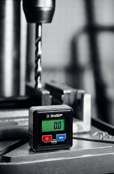 ЗУБР МИКРО, 4 Х 90°, ±0.1, электронный уровень-уклономер, Профессионал (34743)