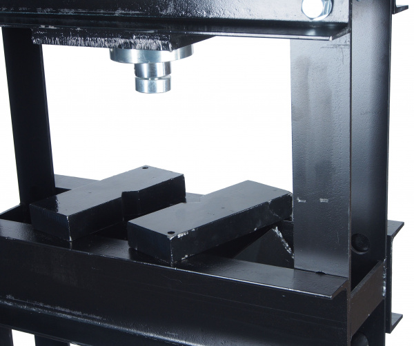 Пресс ER-40030 напольный гидравлический 30т с ручным приводом и манометром (ход штока 150мм, рабочий диапазон 130-820мм) ЭВРИКА /1 NEW