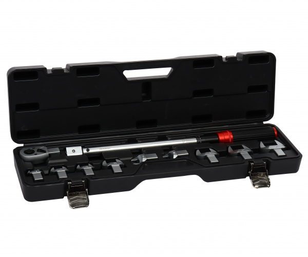 Ключ динамометрический 11пр.,14х18мм,1/2"с наб рожков насадок (13,14,15,17,19,22,24,27,30мм,40-220Nm) L-475мм,с быст фик в кейсе LG-S7911 LIGE/1/4 NEW