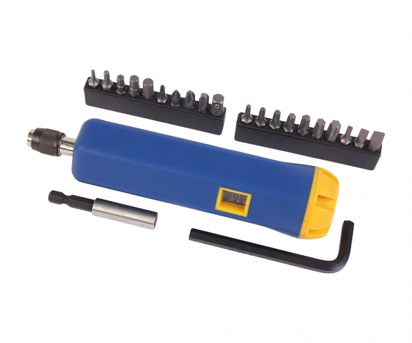 JTC Отвертка динамометрическая 1/4" с набором бит и адаптеров в кейсе JTC