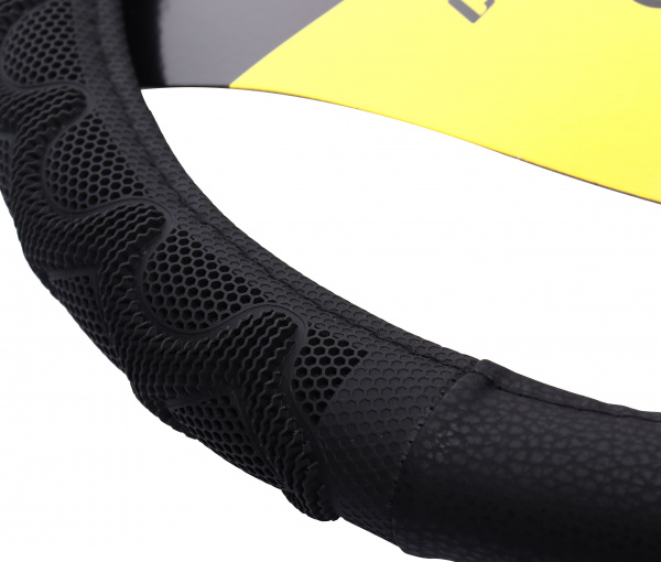 Оплетка руля CP-2041 BLACK (M) "CAR PERFORMANCE" экокожа, с массажным эффектом AUTOPROFI 1/25