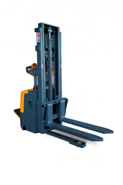 Штабелер самоходный 2,0 т 3,5 м XILIN CDD20K-EN 24/165 В/Ач (с платформой) Штабелер самоходный 2,0 т 3,5 м XILIN CDD20K-EN 24/165 В/Ач (с платформой)