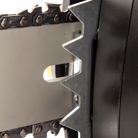 Пила цепная электрическая EDS-2000, 2 кВт,продольная, шина 40 см, шаг 3/8, паз 1.3 мм, 56 звеньев Denzel