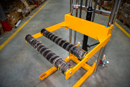 Штабелер гидравлический 0,4 т 1,5 м TOR PF4150R для рулонов