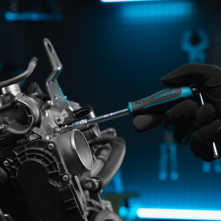 Набор инструментов, 1/4", CrV, 120 зубьев, 42 предмета Gross Набор инструментов, 1/4", CrV, 120 зубьев, 42 предмета Gross