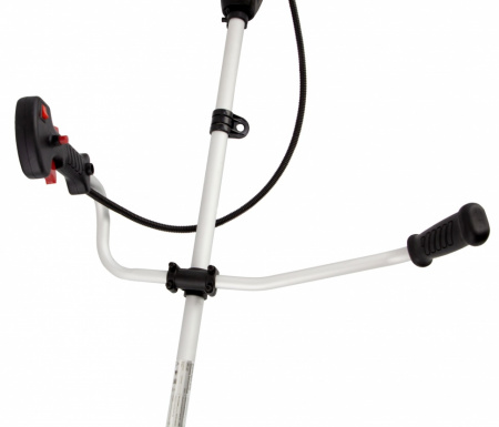 Триммер бензиновый DTL-33S, 33 см3, разъемная штанга, состоит из 2 частей Denzel