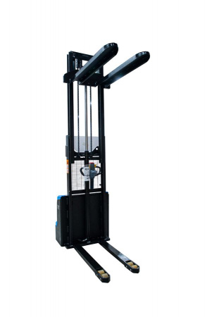 Штабелер самоходный 1,5 т 2,5 м TOR WS15H-2500SC PRO Li-ion 24/60 В/Ач контр. скорости подъема Штабелер самоходный 1,5 т 2,5 м TOR WS15H-2500SC PRO Li-ion 24/60 В/Ач контр. скорости подъема