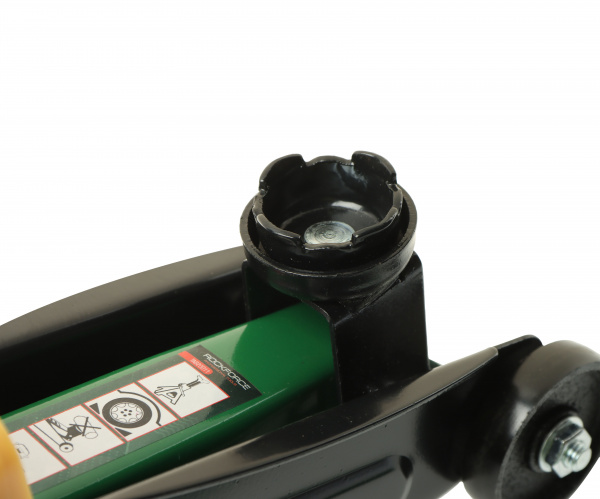 Домкрат гидравлический RF-TA820011 подкатной 2т (выс.подъема 135-310мм) ROCKFORCE /1