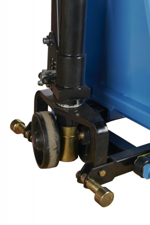 Тележка гидравлическая с ножничным подъемом 1500 кг 1150 мм полиуретановые колеса TOR HLS1500Q Тележка гидравлическая с ножничным подъемом 1500 кг 1150 мм полиуретановые колеса TOR HLS1500Q