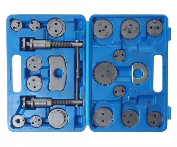 Набор для обслуживания тормозных цилиндров RF-65806 21пр. (право/левосторнний привод) в кейсе ROCKFORCE /1 Набор для обслуживания тормозных цилиндров RF-65806 21пр. (право/левосторнний привод) в кейсе ROCKFORCE /1