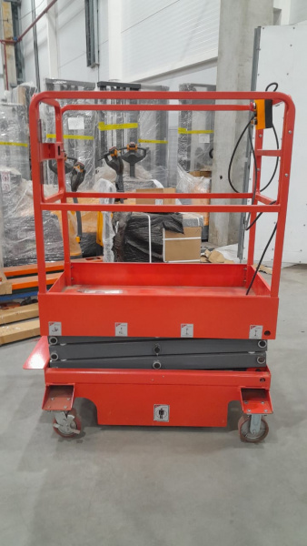 Подъемник ножничный передвижной 240 кг 3/5 м TOR GTJY DC аккумуляторный