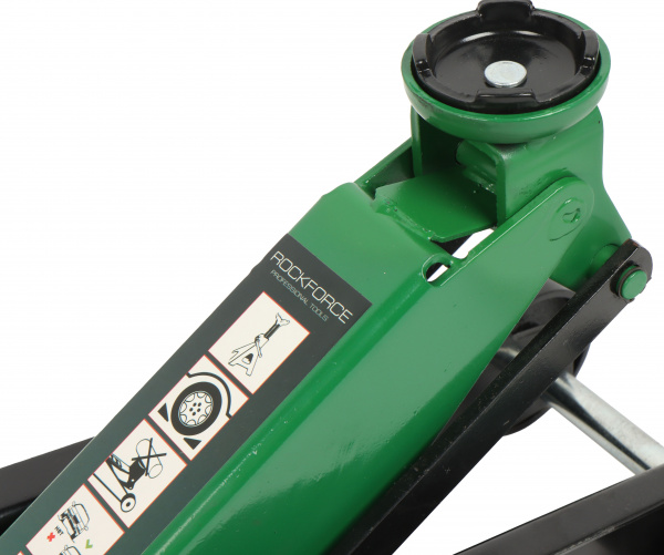 Домкрат гидравлический RF-T830011L подкатной 3т (h min 135мм.h max 420мм) ROCKFORCE /1