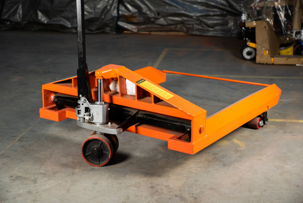 Тележка гидравлическая для рулонов 2500 кг 1150х1150 мм полиуретановые колеса TOR ZT Тележка гидравлическая для рулонов 2500 кг 1150х1150 мм полиуретановые колеса TOR ZT