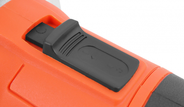 Циркулярная мини-пила MESSER M200