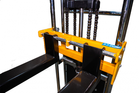 Штабелер гидравлический с электроподъемом 0,4 т 1,1 м TOR BDDJ-1100 Штабелер гидравлический с электроподъемом 0,4 т 1,1 м TOR BDDJ-1100