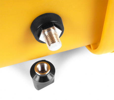 Литий-железо-фосфатный аккумулятор TECHNIK MESSER в защитном кейсе 12В 210Ач 100А с зарядным устройством 25А