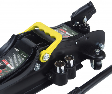 Домкрат гидравлический RF-825021C подкатной 3т, низкопрофильный с воротком и LEDподсветкой (h min85мм,h max387мм) в кейсе ROCKFORCE /1