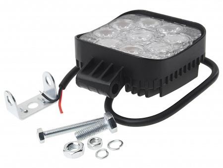 Фара рабочего света W-132S квадратная, дальний свет 9LED 27W (82х82x38мм) 10-30V ВЫМПЕЛ /1/40