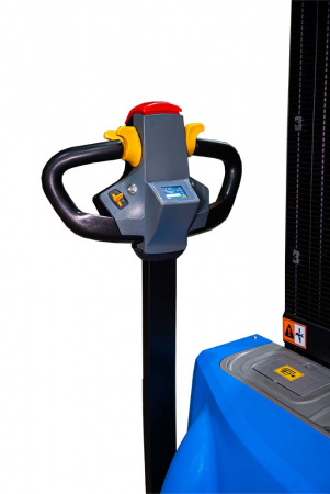 Штабелер самоходный 1,5 т 4,0 м TOR WS15H-4000SC PRO 24/85 В/Ач контр. скорости подъема Штабелер самоходный 1,5 т 4,0 м TOR WS15H-4000SC PRO 24/85 В/Ач контр. скорости подъема