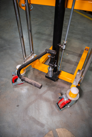 Штабелер гидравлический 0,4 т 1,5 м TOR PF4150R для рулонов