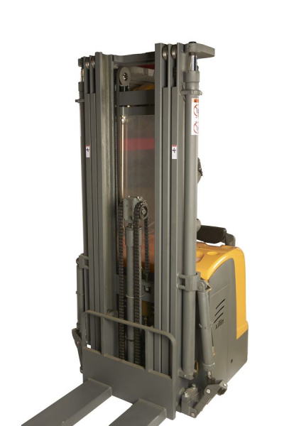 Штабелер самоходный 2,0 т 4,5 м XILIN CDDK20 24/300 В/Ач ЭУР, выдв. опоры (с платформой) Штабелер самоходный 2,0 т 4,5 м XILIN CDDK20 24/300 В/Ач ЭУР, выдв. опоры (с платформой)