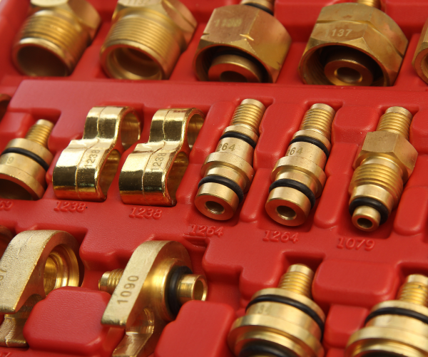 JTC Набор адаптеров для тестирования автокондиционера (европейские и американские автомоб.) в кейсе JTC