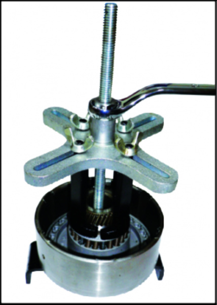 JTC Приспособление для снятия муфты коробки передач 64-175мм JTC