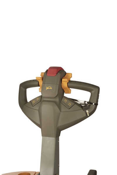 Штабелер самоходный 2,0 т 4,5 м XILIN CDDK20 24/300 В/Ач ЭУР, выдв. опоры (с платформой) Штабелер самоходный 2,0 т 4,5 м XILIN CDDK20 24/300 В/Ач ЭУР, выдв. опоры (с платформой)