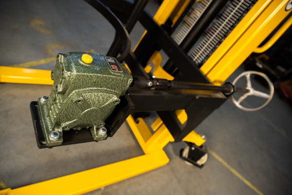 Штабелер-бочкокантователь гидравлический 0,5 т 3м TOR WDS500-3000 Штабелер-бочкокантователь гидравлический 0,5 т 3м TOR WDS500-3000