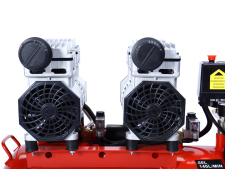 GTE Компрессор пневматический 220В 1.5кВт 8атм.140л/мин. ресивер-50л поршневой безмасляный GTE