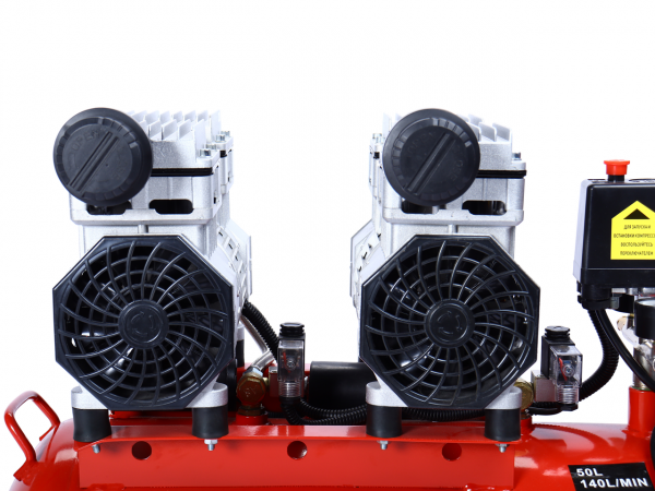 GTE Компрессор пневматический 220В 1.5кВт 8атм.140л/мин. ресивер-50л поршневой безмасляный GTE