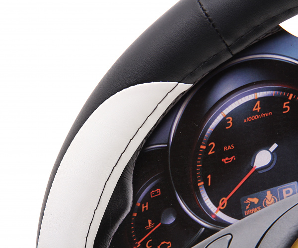 Оплетка руля MIS-2014BLT06D (M) черная с белыми вставками MISTAR 1/25