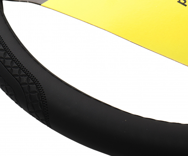 Оплетка руля CP-2011 BLACK (M) "CAR PERFORMANCE" экокожа AUTOPROFI 1/25