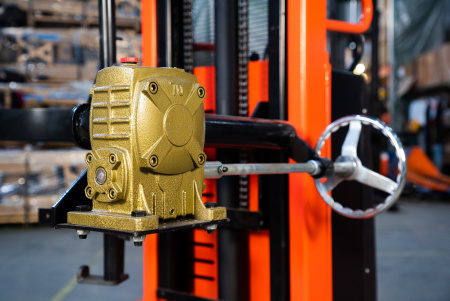 Штабелер-бочкокантователь гидравлический 0,35 т 2,5 м TOR CDT с электроподъемом