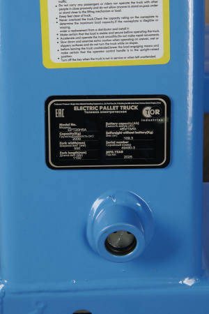 Тележка электрическая 1500 кг 1150 мм TOR EPT15H-65L Li-pol 48/10 В/Ач низкопрофильная* Тележка электрическая 1500 кг 1150 мм TOR EPT15H-65L Li-pol 48/10 В/Ач низкопрофильная*