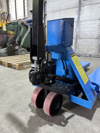 Тележка гидравлическая с весами 2000 кг 1150 мм полиуретановые колеса TOR CBY-CW2 (серия N)