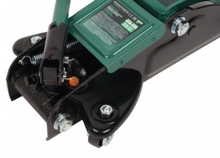 Домкрат гидравлический RF-T825010REURO, подкатной низкопрофильный 2,5т (h min 89мм,h max 359мм) ROCKFORCE /1