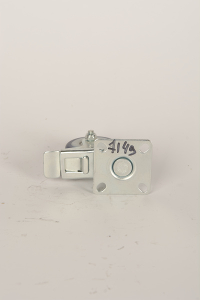 Колесо аппаратное поворотное SCvb 25 50 мм с тормозом (синяя резина)