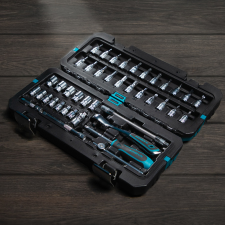 Набор инструментов, 1/4", CrV, 120 зубьев, 42 предмета Gross Набор инструментов, 1/4", CrV, 120 зубьев, 42 предмета Gross