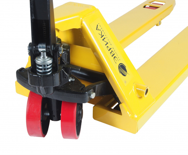 Тележка гидравлическая (рохля) ER-67005 ручная 5т (ручной спуск,длина вил 1200мм,колеса:полиуритан, min 85мм.max 200мм) ЭВРИКА /1 NEW