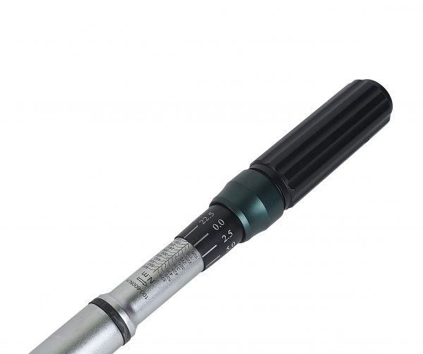 Ключ динамометрический RF-64761095 щелчкового типа с быстр.фикс. "Premium" 100-600Нм,3/4",в пласт. кейсе ROCKFORCE /1/2