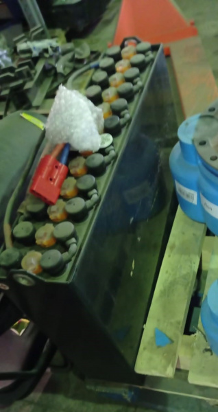 Аккумулятор свинцово-кислотный (WET) 24В/210Ач 750х170х534 для тележек CBD20R-II