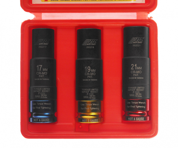 JTC Набор головок торцевых ударных с фиксированным усилием 17,19,21мм 3 предмета в кейсе JTC JTC Набор головок торцевых ударных с фиксированным усилием 17,19,21мм 3 предмета в кейсе JTC