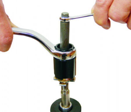 JTC Ключ для демонтажа/монтажа верхней гайки крепления амортизатора сервисный (VOLVO S40,S60,S70) JTC