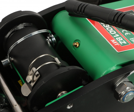 Домкрат гидравлический RF-T830018ZMT подкатной 3,5т (h min 155мм.h max 710мм) ROCKFORCE /1