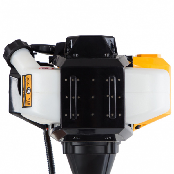 Триммер бензиновый DR-33S, 33 см3, разъемная штанга, состоит из 2 частей Denzel 